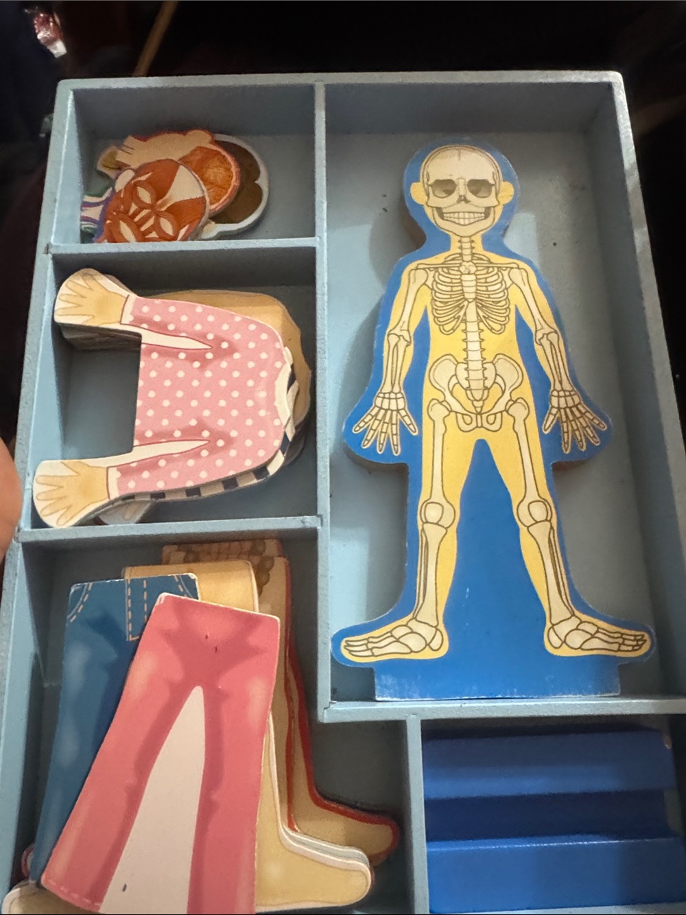 Melissa & Doug Magnetic Dress-Up Skeleton Set - Blue & Yellow
